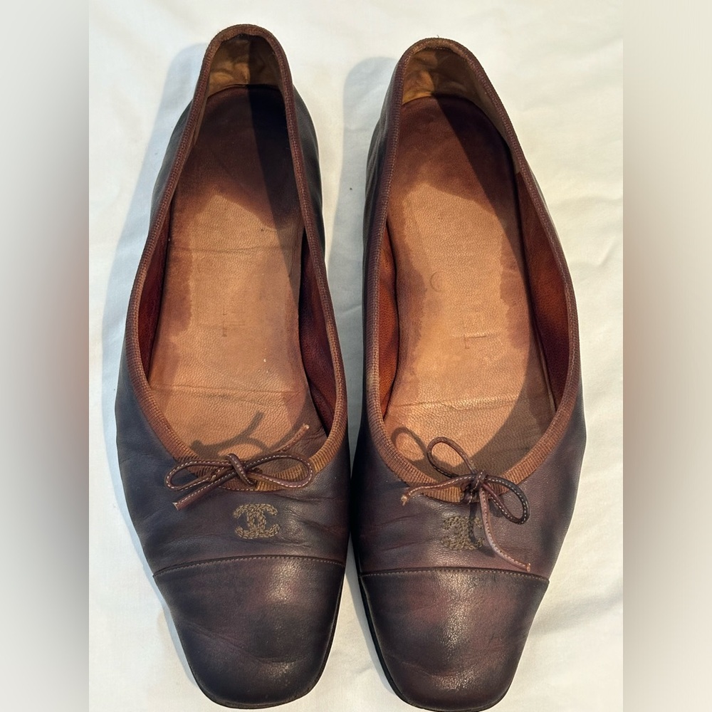 Vintage Chanel Brown Ballet Flats - sz 37